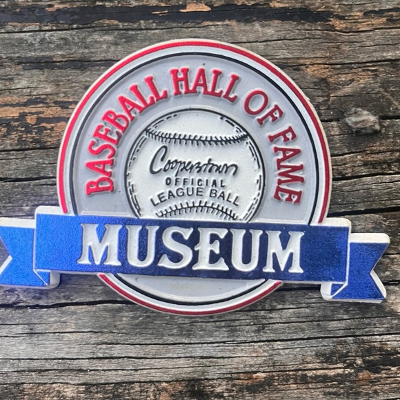 BUNDLE OF VINTAGE BASEBALL HALL OF FAME COOPERSTOWN MAGNETS (10) - Picture 10 of 14